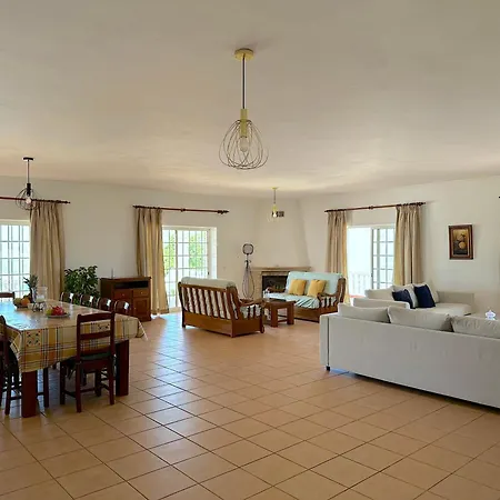 Homes Luxurious Stardust With Swimming Pool & Bbq For Family Fun Βίλα *