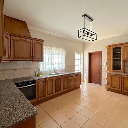 Homes Luxurious Stardust With Swimming Pool & Bbq For Family Fun