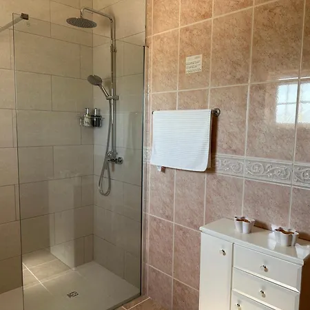 Βίλα Homes Luxurious Stardust With Swimming Pool & Bbq For Family Fun