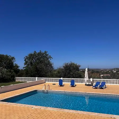 Βίλα Homes Luxurious Stardust With Swimming Pool & Bbq For Family Fun