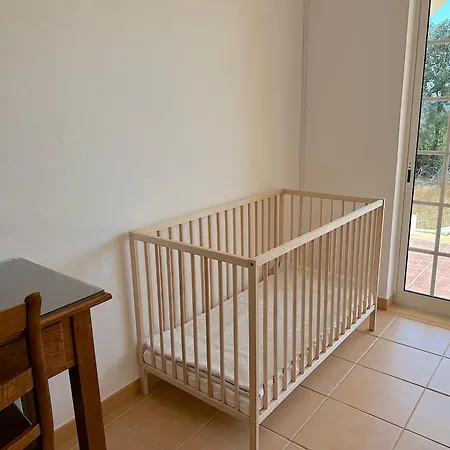 Вилла Homes Luxurious Stardust With Swimming Pool & Bbq For Family Fun